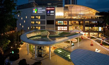 Shopping mall